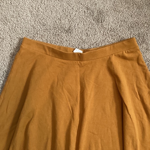 Forever 21 mustard/golden yellow/orange plain circle/skater skirt, Medium - Picture 5 of 12